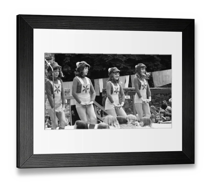 Framed Print : The annual festival at Kemnade Castle in Hattingen