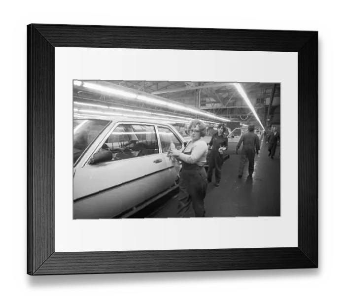 Framed Print : Production on the bodies of Opel AG vehicles in Plant I on 09