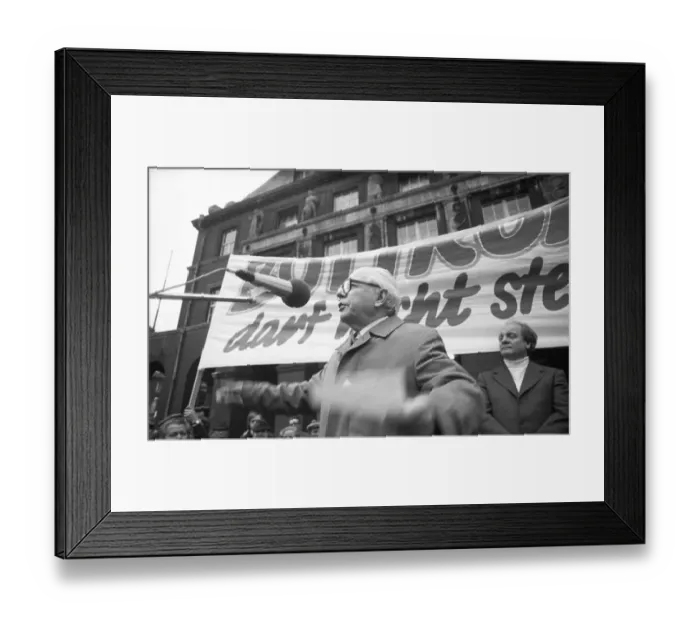 Framed Print : The intention to incorporate the Ruhr district town of Bottrop into Essen was met with protests by numerous residents