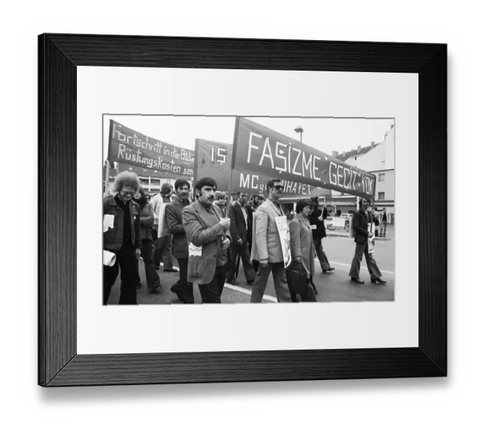 Framed Print : More than 40, 000 supporters of the peace movement gathered for a demonstration in favour of disarmament in Bonn