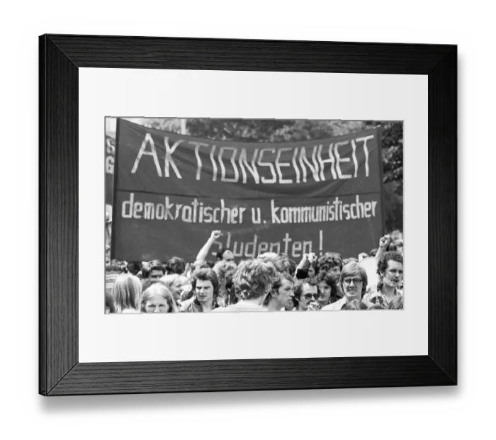 Framed Print : Several thousand students, called by their association the Verband deutscher Studentenschaften (VDS) Framed Print : Several thousand students, called by their association the Verband deutscher Studentenschaften (VDS)