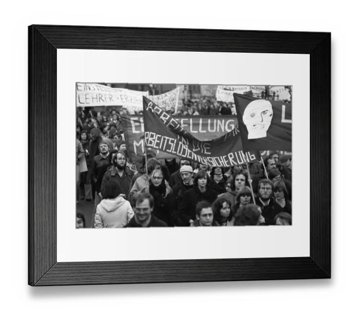 Framed Print : Against teacher unemployment, more than 5000 paedagogues