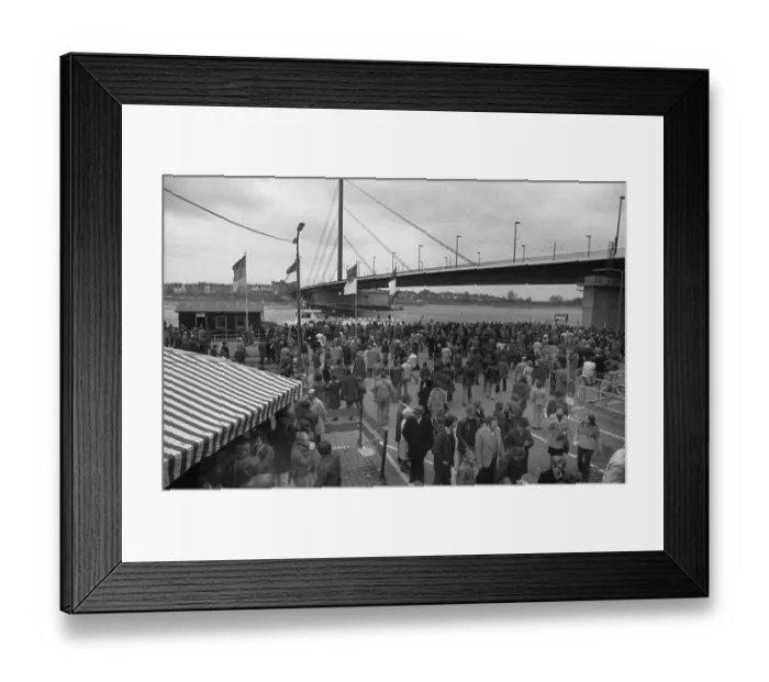 Framed Print : The displacement of a Rhine bridge turned into a public festival in Duesseldorf on 07