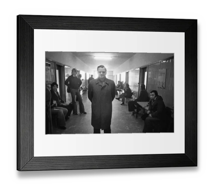 Framed Print : Unemployed people in the corridors of the Gelsenkirchen Labour Office on 28 Framed Print : Unemployed people in the corridors of the Gelsenkirchen Labour Office on 28