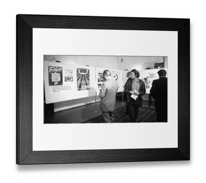 Framed Print : Exhibition of the German Peace Union (DFU)