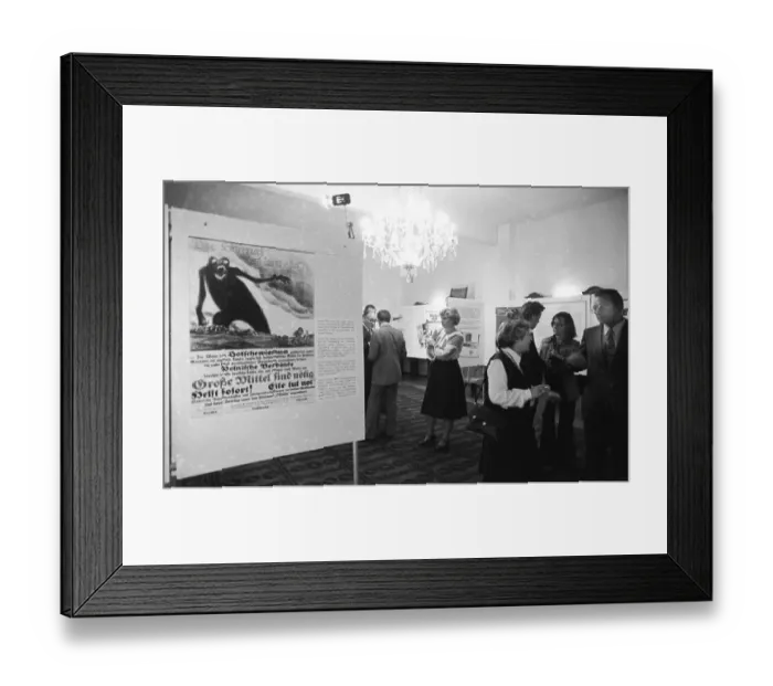Framed Print : Exhibition of the German Peace Union (DFU)