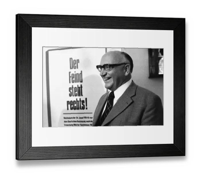Framed Print : Exhibition of the German Peace Union (DFU)