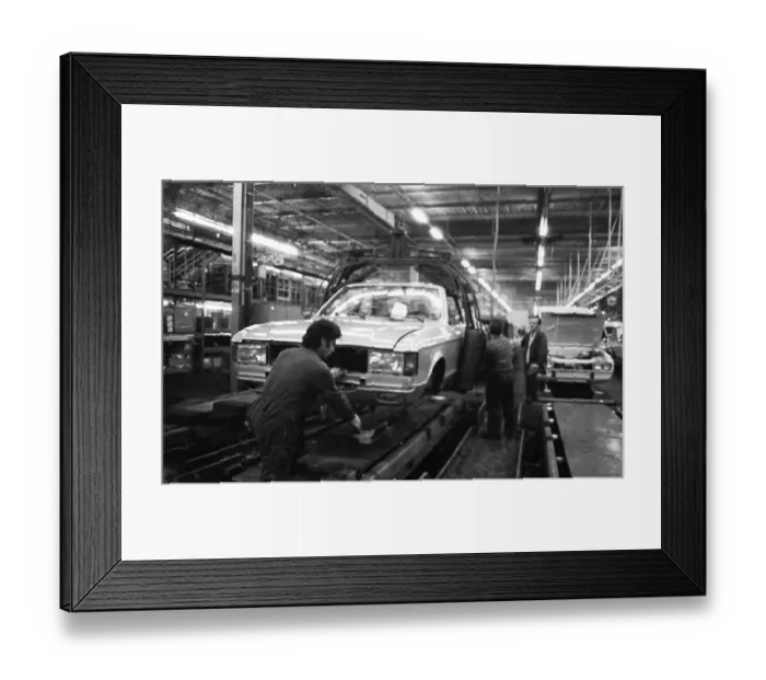 Framed Print : Car production at the Ford factory on 12