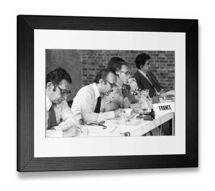 Framed Print : An international conference dealt with a German issue