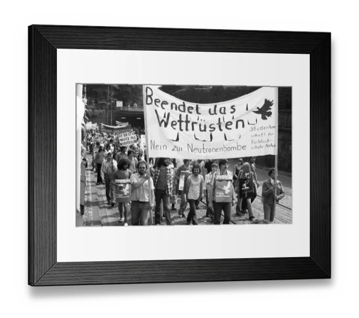 Framed Print : Several thousand demonstrators came to protest for disarmament and peace in Vietnam on Anti-War Day Framed Print : Several thousand demonstrators came to protest for disarmament and peace in Vietnam on Anti-War Day