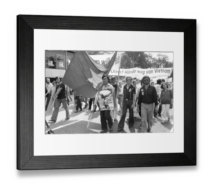 Framed Print : Several thousand demonstrators came to protest for disarmament and peace in Vietnam on Anti-War Day
