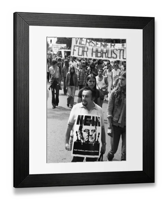 Framed Print : Several thousand demonstrators came to protest for disarmament and peace in Vietnam on Anti-War Day Framed Print : Several thousand demonstrators came to protest for disarmament and peace in Vietnam on Anti-War Day