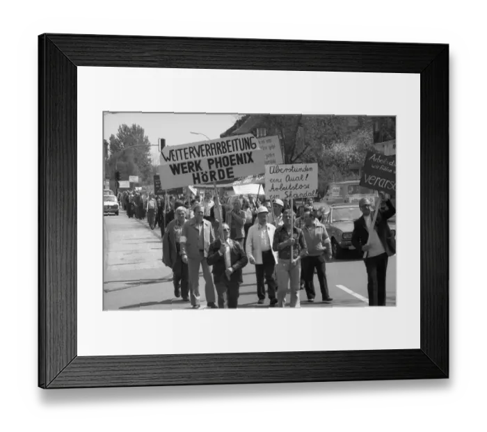 Framed Print : Fear of losing their jobs due to the merger of Hoesch AG with the Dutch steel company Hoogovens drove the steelworkers