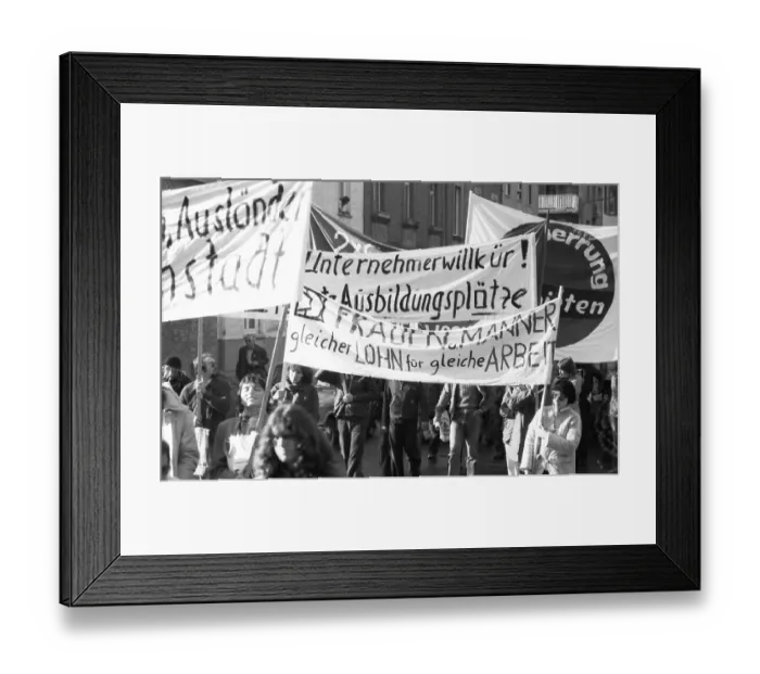 Framed Print : Following a call by the German Federation of Trade Unions (DGB)