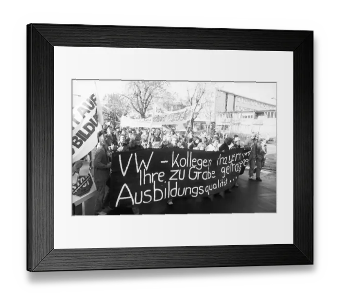 Framed Print : Following a call by the German Federation of Trade Unions (DGB) Framed Print : Following a call by the German Federation of Trade Unions (DGB)