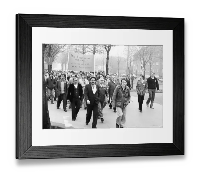 Framed Print : With warning strikes, demonstrations and rallies Framed Print : With warning strikes, demonstrations and rallies