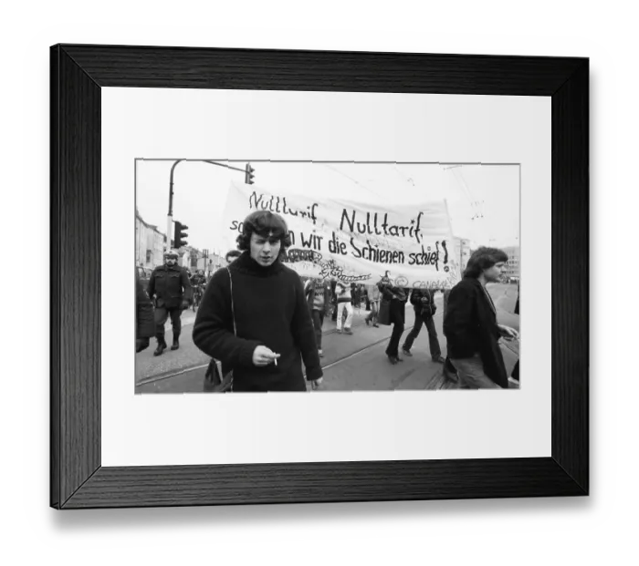 Framed Print : Pupils, students and trainees (Azubis) Framed Print : Pupils, students and trainees (Azubis)
