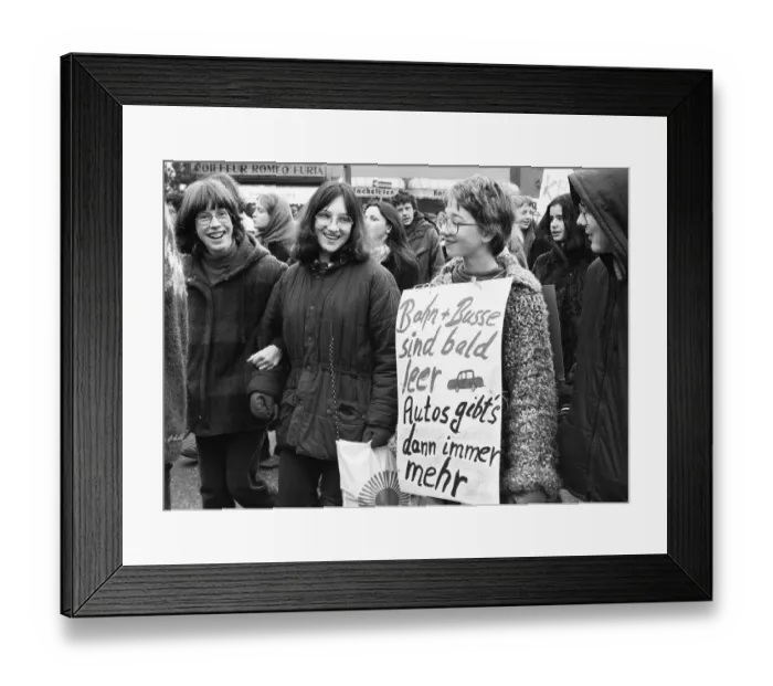 Framed Print : Pupils, students and trainees (Azubis)