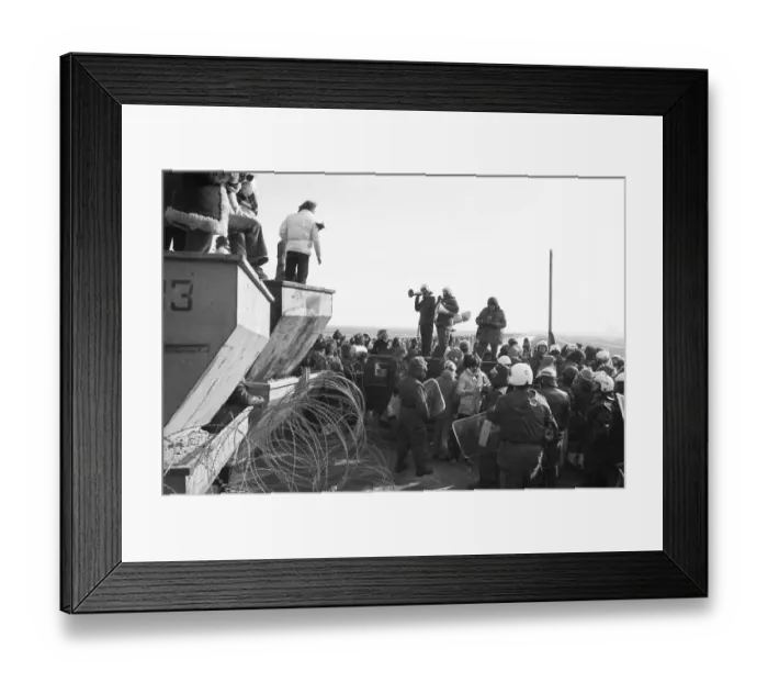 Framed Print : About 100, 000 demonstrators, peaceful and violent