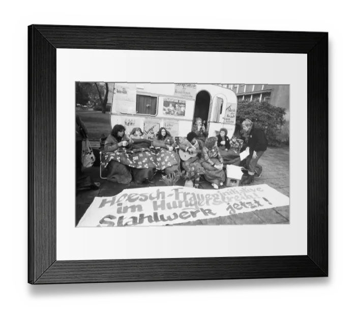 Framed Print : In a hunger strike to secure the jobs of steelworkers at Hoesch AG