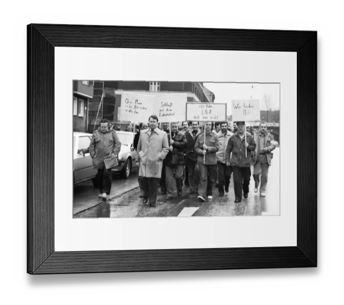 Framed Print : IG Metall warning strike in dispute over pay scale on 17 Framed Print : IG Metall warning strike in dispute over pay scale on 17