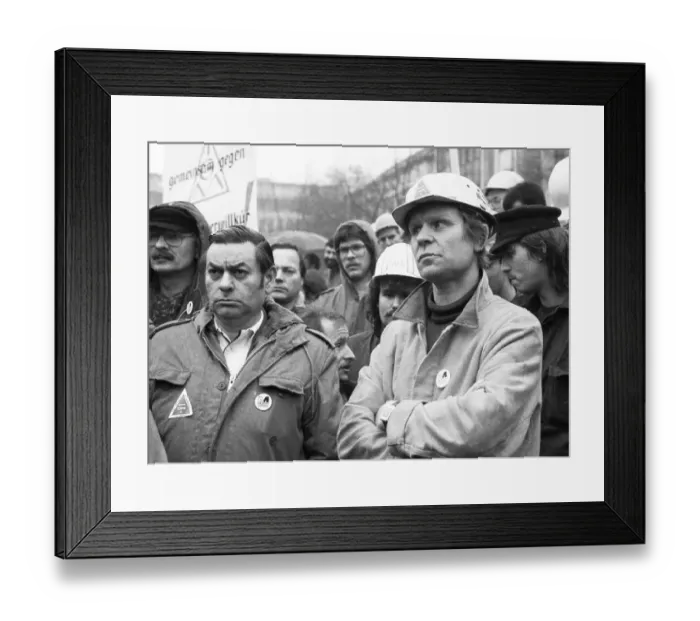 Framed Print : Warning strike and demonstration by IG Metall in the collective bargaining dispute on 9