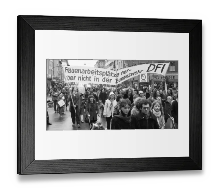 Framed Print : Demonstration by woman and men on International Women's Day Framed Print : Demonstration by woman and men on International Women's Day