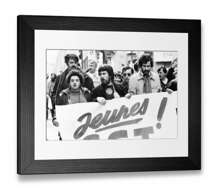 Framed Print : 6000 demonstrators took part in protest and rally of the peace movement against new nuclear missiles Framed Print : 6000 demonstrators took part in protest and rally of the peace movement against new nuclear missiles