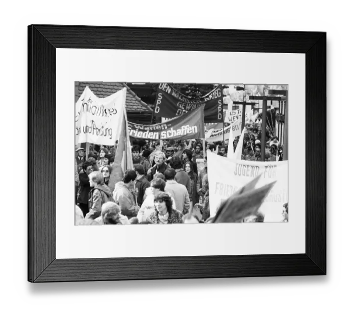 Framed Print : 6000 demonstrators took part in protest and rally of the peace movement against new nuclear missiles Framed Print : 6000 demonstrators took part in protest and rally of the peace movement against new nuclear missiles