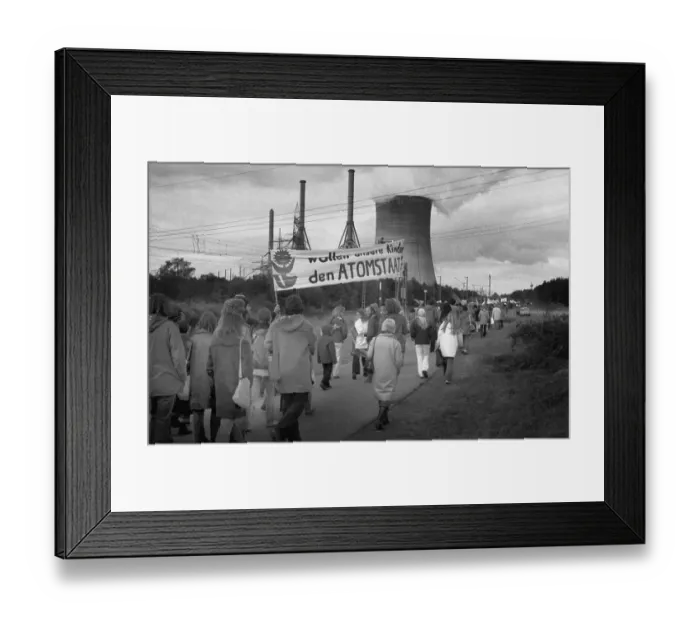 Framed Print : More than 10, 000 opponents of nuclear power and nuclear weapons demonstrated for their aims on 25