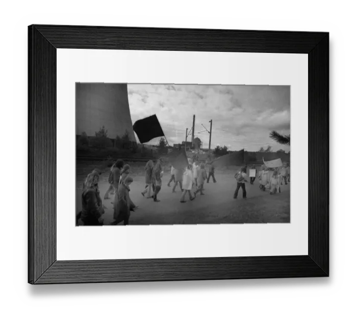 Framed Print : More than 10, 000 opponents of nuclear power and nuclear weapons demonstrated for their aims on 25