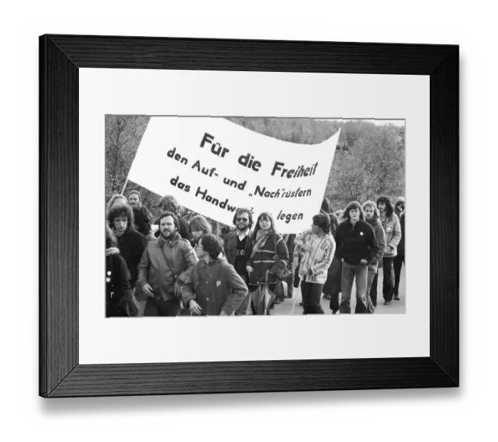 Framed Print : More than 10, 000 opponents of nuclear power and nuclear weapons demonstrated for their aims on 25 Framed Print : More than 10, 000 opponents of nuclear power and nuclear weapons demonstrated for their aims on 25
