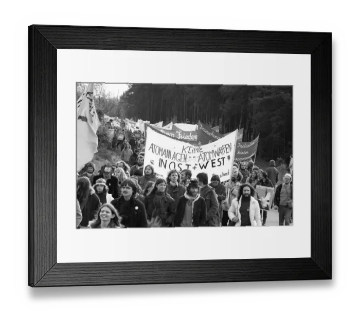 Framed Print : More than 10, 000 opponents of nuclear power and nuclear weapons demonstrated for their aims on 25
