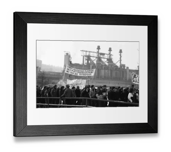 Framed Print : 15, 000 steelworkers and their relatives and friends demonstrated against the closure of Maxhuette