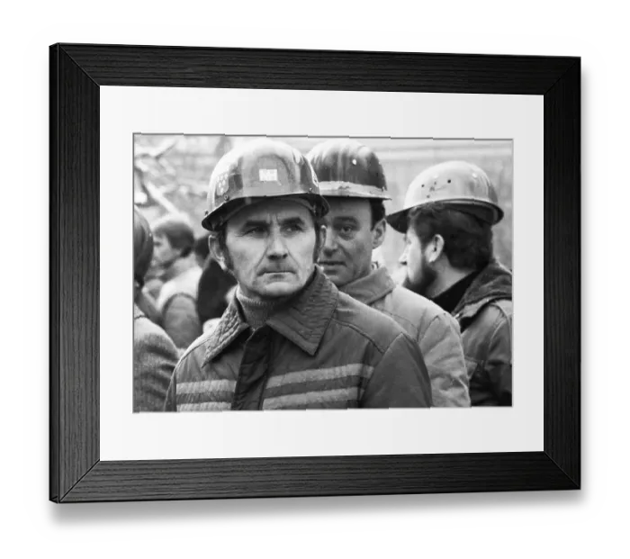 Framed Print : 15, 000 steelworkers and their relatives and friends demonstrated against the closure of Maxhuette