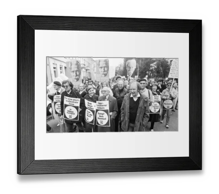 Framed Print : More than 300, 000 people attended the largest peace demonstration in Germany to date in Bonn's Hofgarten in
