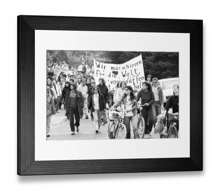 Framed Print : The 1981 Peace March from Copenhagen to Paris reached the cities of Coesfeld (D) and Deurne (NL) on its way