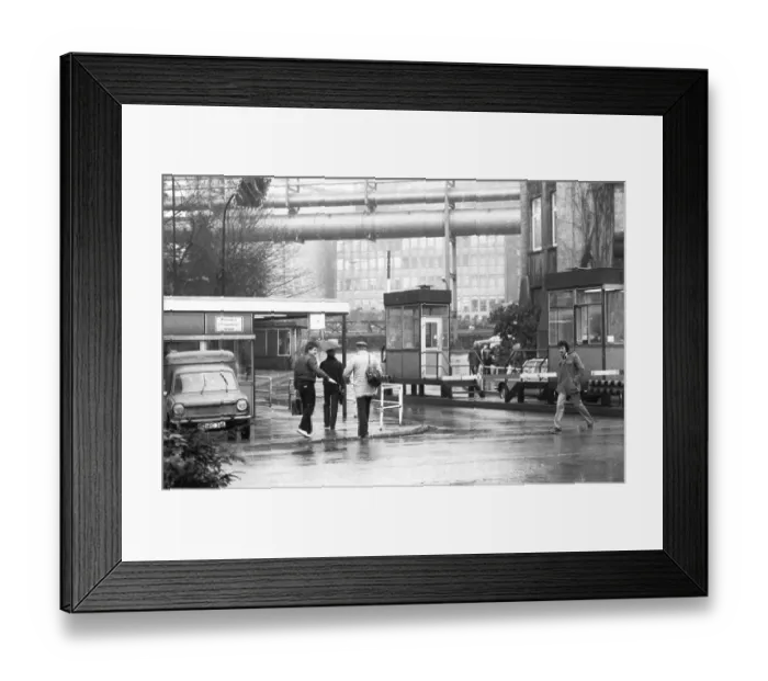 Framed Print : Plant and shift change at Hoesch AG Phoenix plant 1981