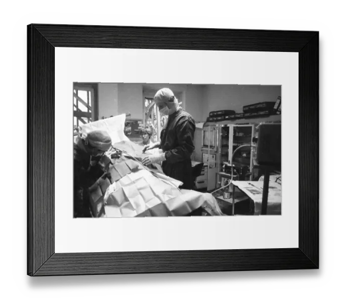 Framed Print : Everyday life at the General Hospital in October 1981 Framed Print : Everyday life at the General Hospital in October 1981