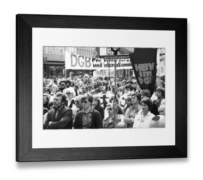 Framed Print : DGB rally for Anti-War Day in August 1981