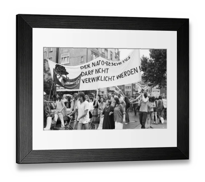 Framed Print : The 1981 Copenhagen to Paris Peace March reached the city of Muenster
