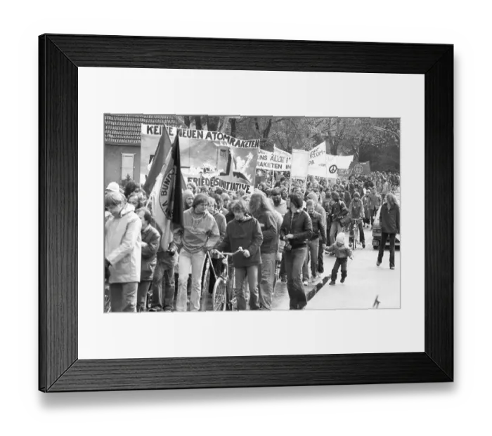 Framed Print : Easter action of the peace movement against nuclear missiles in the Opherdicke district on 19