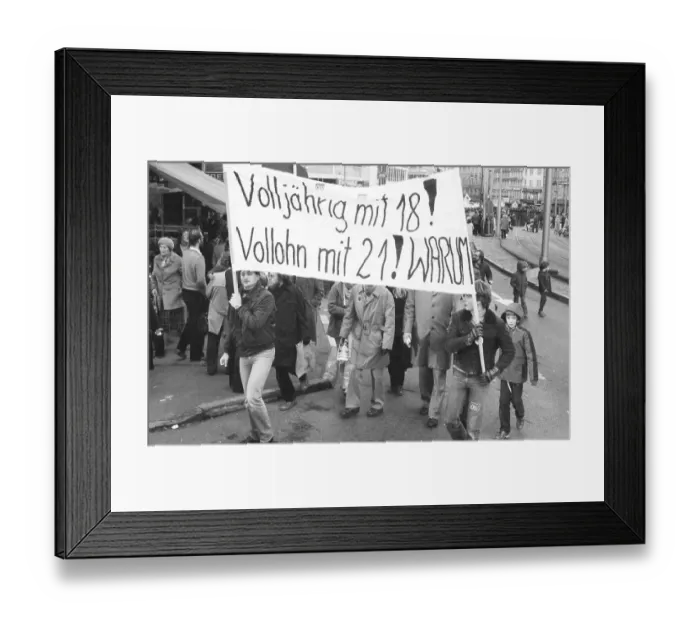 Framed Print : Following a call by the DGB, about 70 Framed Print : Following a call by the DGB, about 70