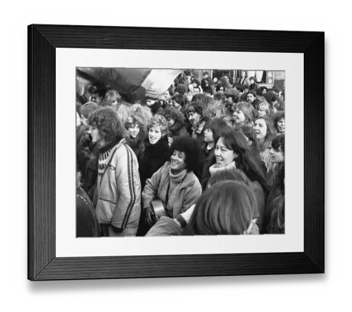 Framed Print : More than 100, 000 people of all political persuasions demonstrated against the intended construction of Runway West
