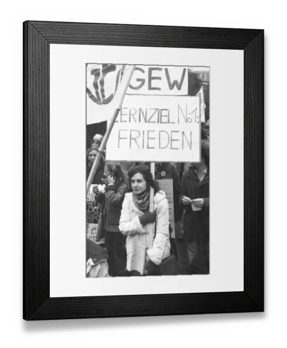 Framed Print : The traditional 1982 May Day procession of the trade unions
