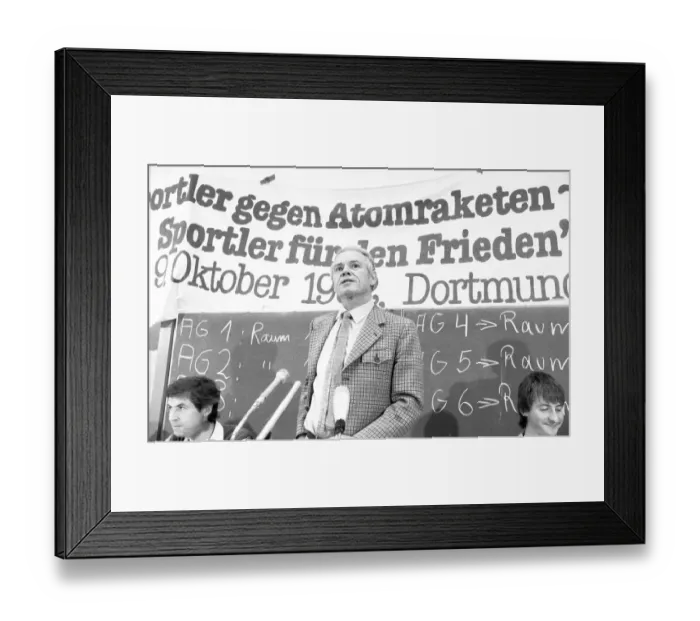 Framed Print : Sportsmen for Peace, as part of the peace movement Framed Print : Sportsmen for Peace, as part of the peace movement