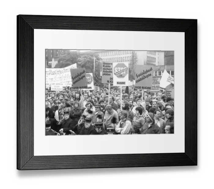 Framed Print : All individual trade unions in the DGB demonstrated together with about 50