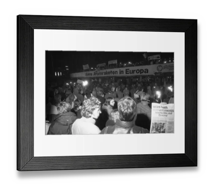 Framed Print : With a torchlight march and a rally in the Westfalenhalle