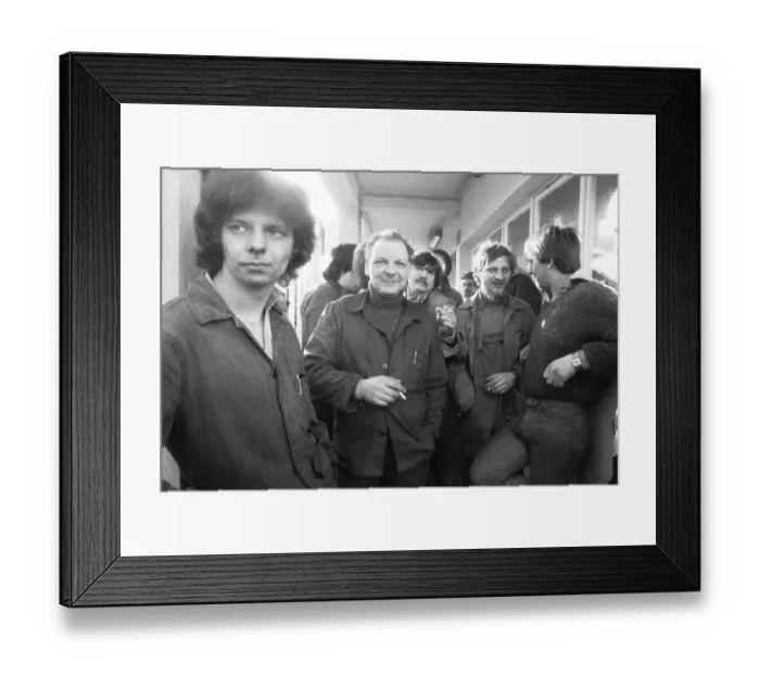 Framed Print : Steelworkers at Orenstein & paddock gathered for a spontaneous strike for wages behind the gates of their factory in Framed Print : Steelworkers at Orenstein & paddock gathered for a spontaneous strike for wages behind the gates of their factory in
