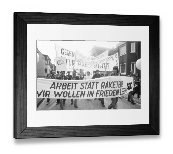 Framed Print : About 7000 supporters of the peace movement demonstrated against new nuclear missiles